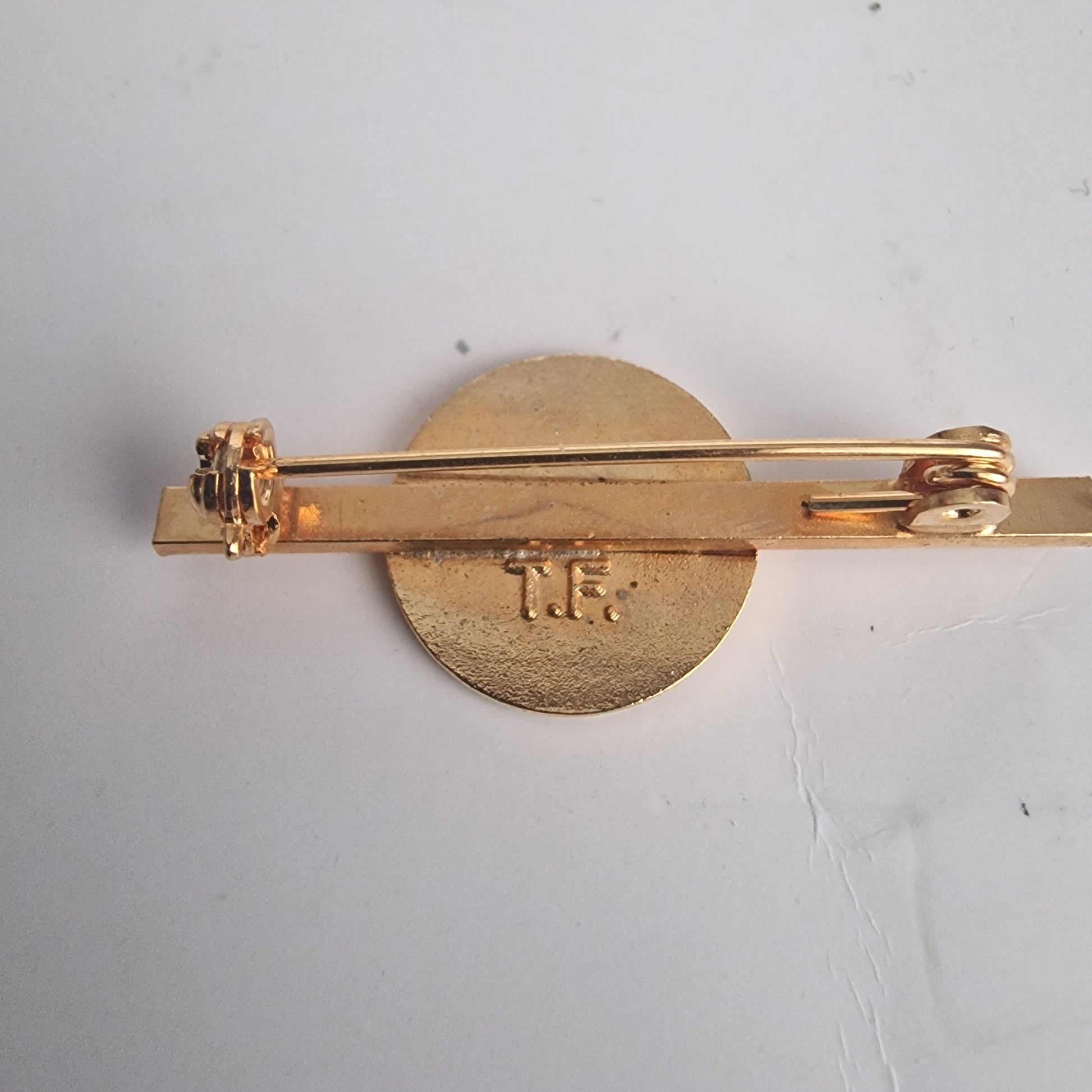 Vintage T.F. 1970s Gold-Tone Red Enamel Heart Tie Clip Figural Signed Mens Wear – photo 4
