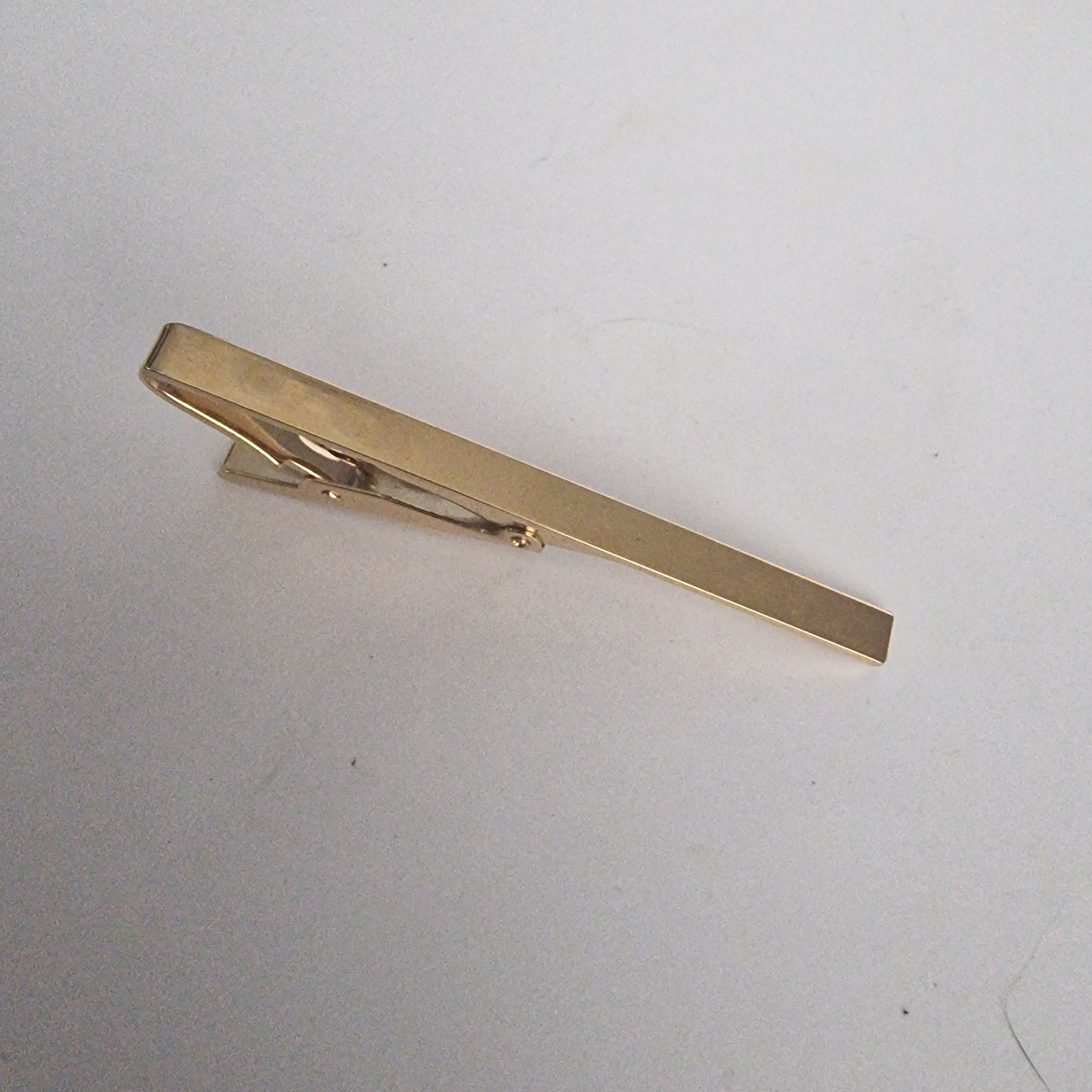 Vintage Stratton 1960s Gold-Tone Slim Bar Tie Clip Signed England Geometric Mens