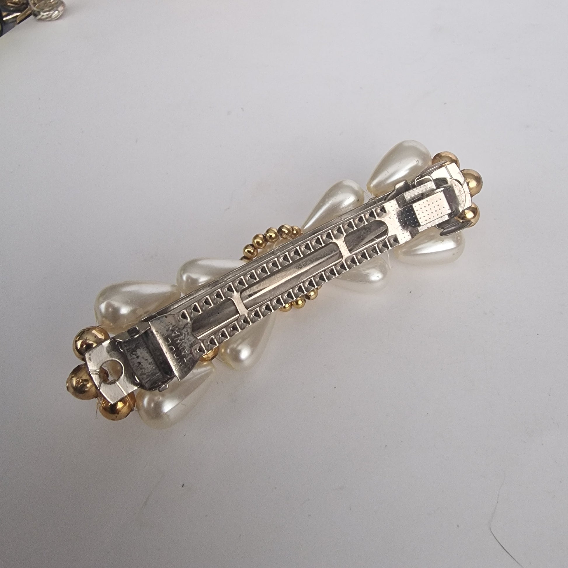 Vintage 1990s Gold-Tone Faux Pearl Hair Clip Barrette Wedding Bridal Accessory – photo 3