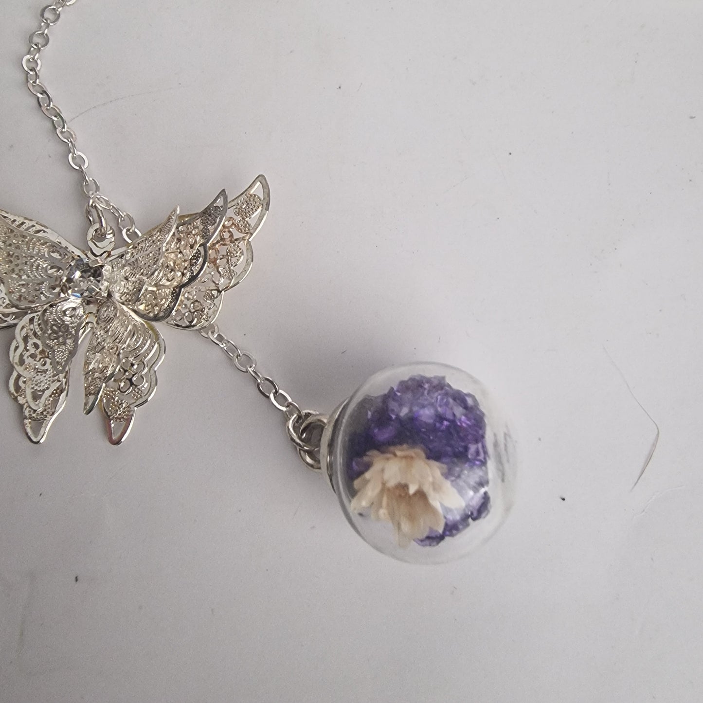 Vintage-Style Silver-Tone Feather Bookmark Butterfly Floral Glass Globe Charm – photo 4