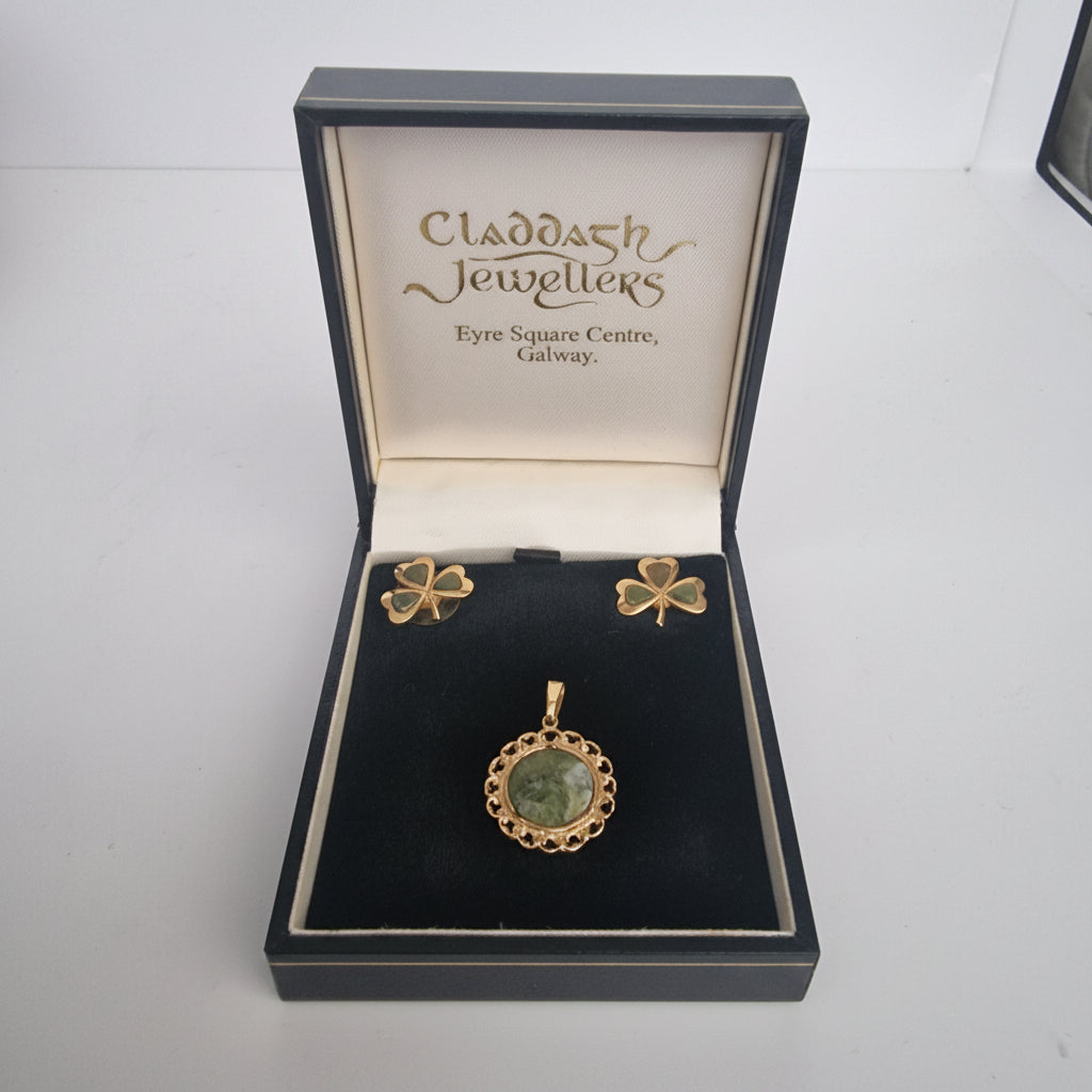 Vintage Claddagh 1970s Gold-Tone Connemara Marble Shamrock Pendant Earrings Set