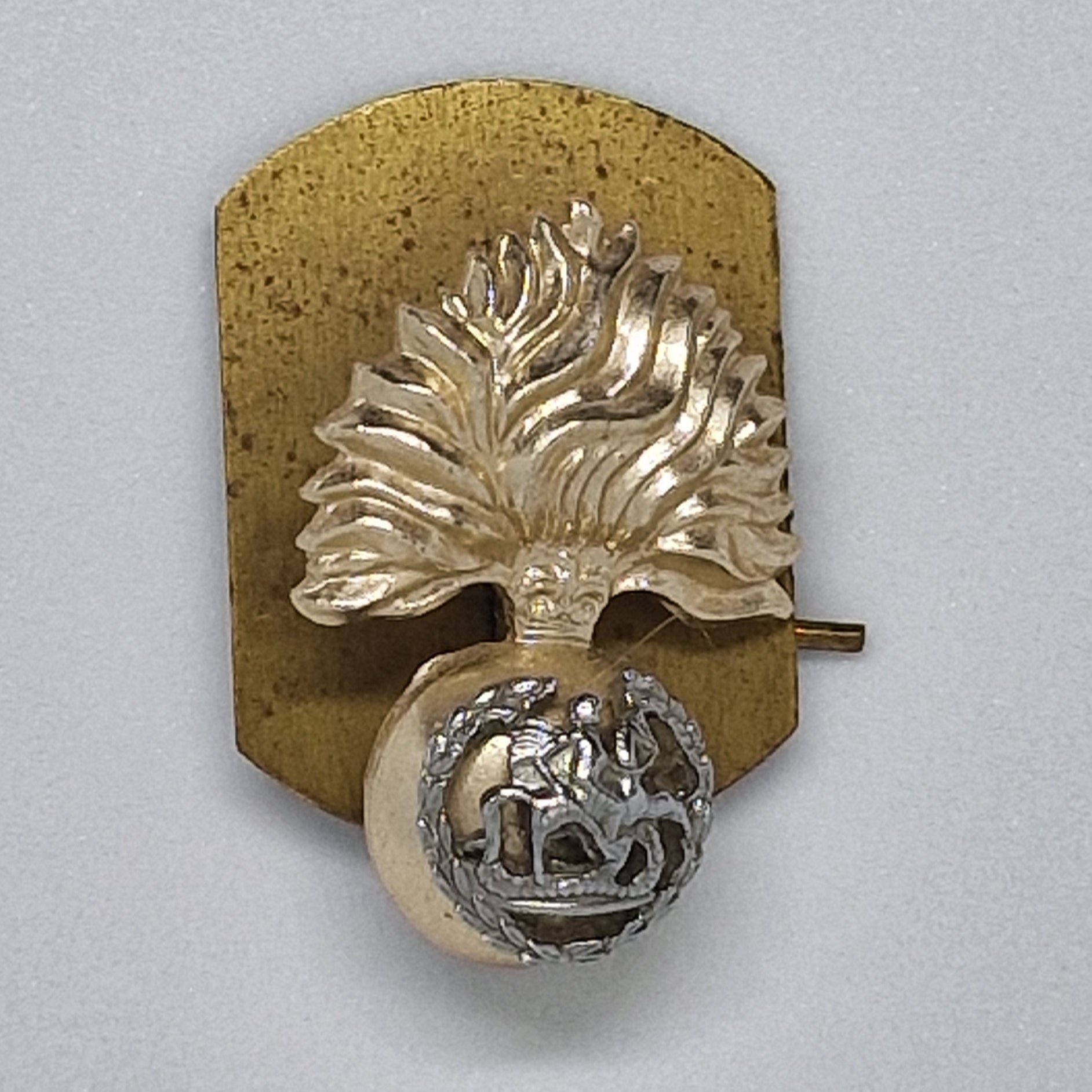 Vintage 1970s Gold-Tone Military Badge Brooch Eagle Crescent Figural Costume Pin