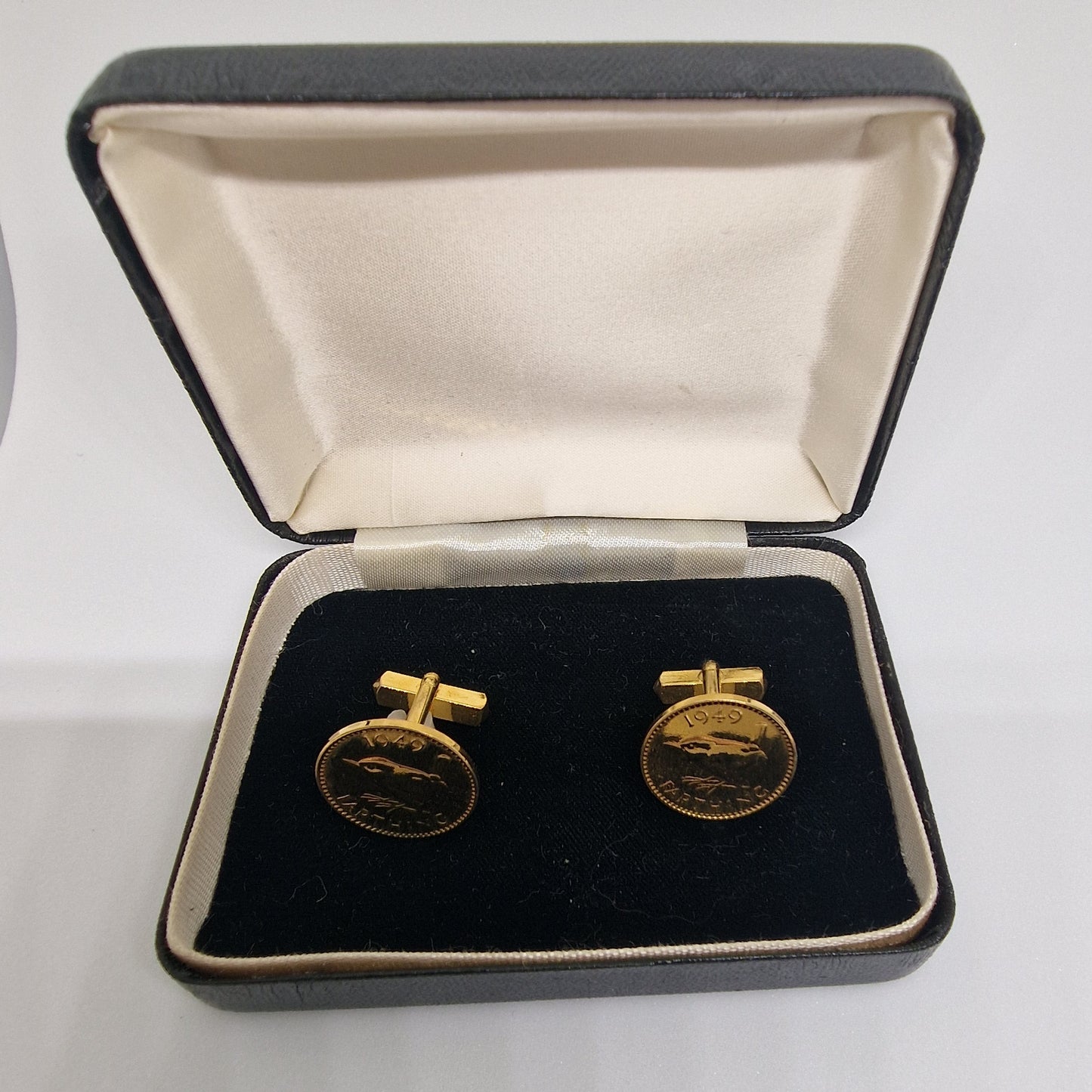 Vintage 1950s Gold-Tone British Farthing Coin Cufflinks Wren Figural Boxed Men – photo 2