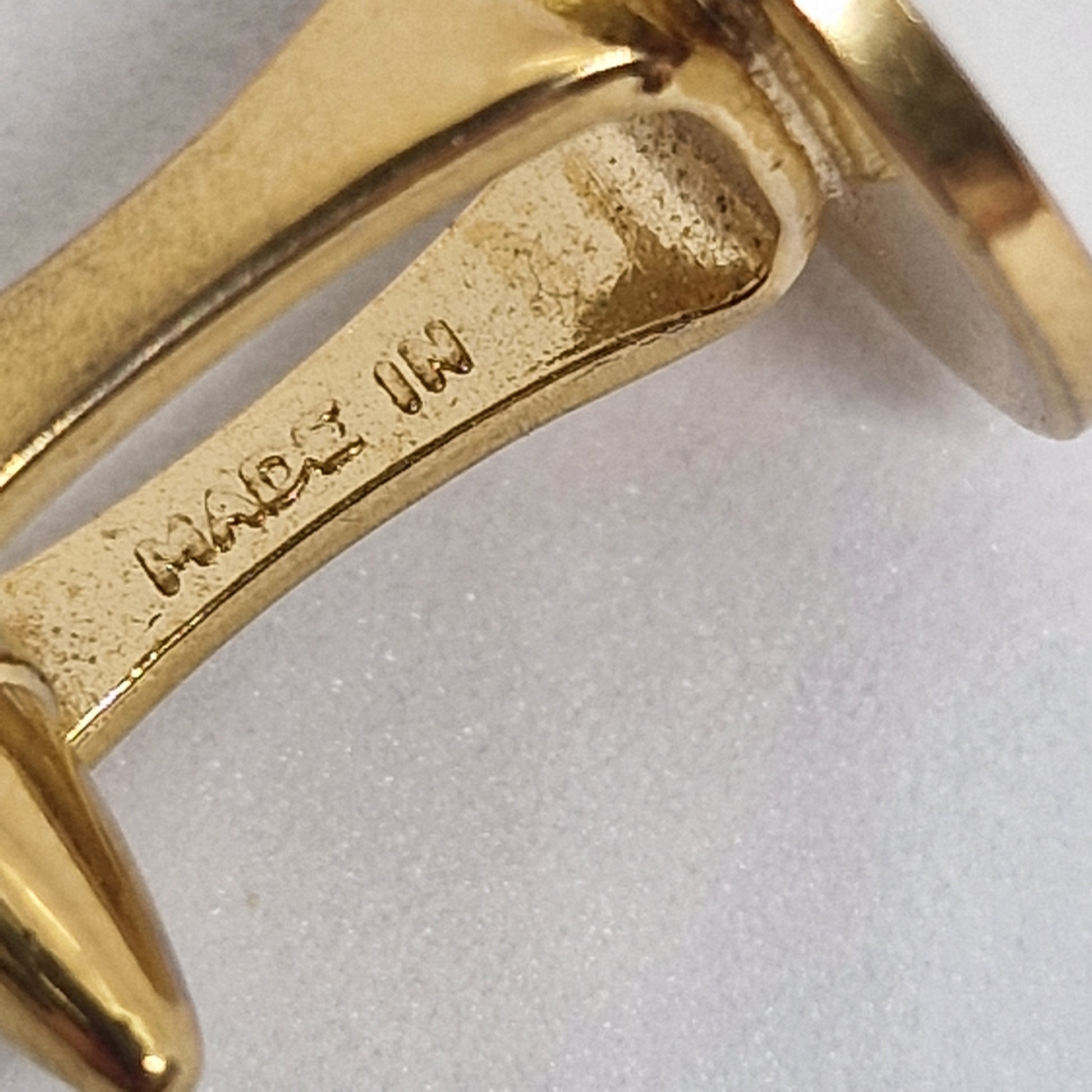 Vintage 1950s Gold-Tone Cufflinks Made In England Round Engraved Border Costume – photo 4