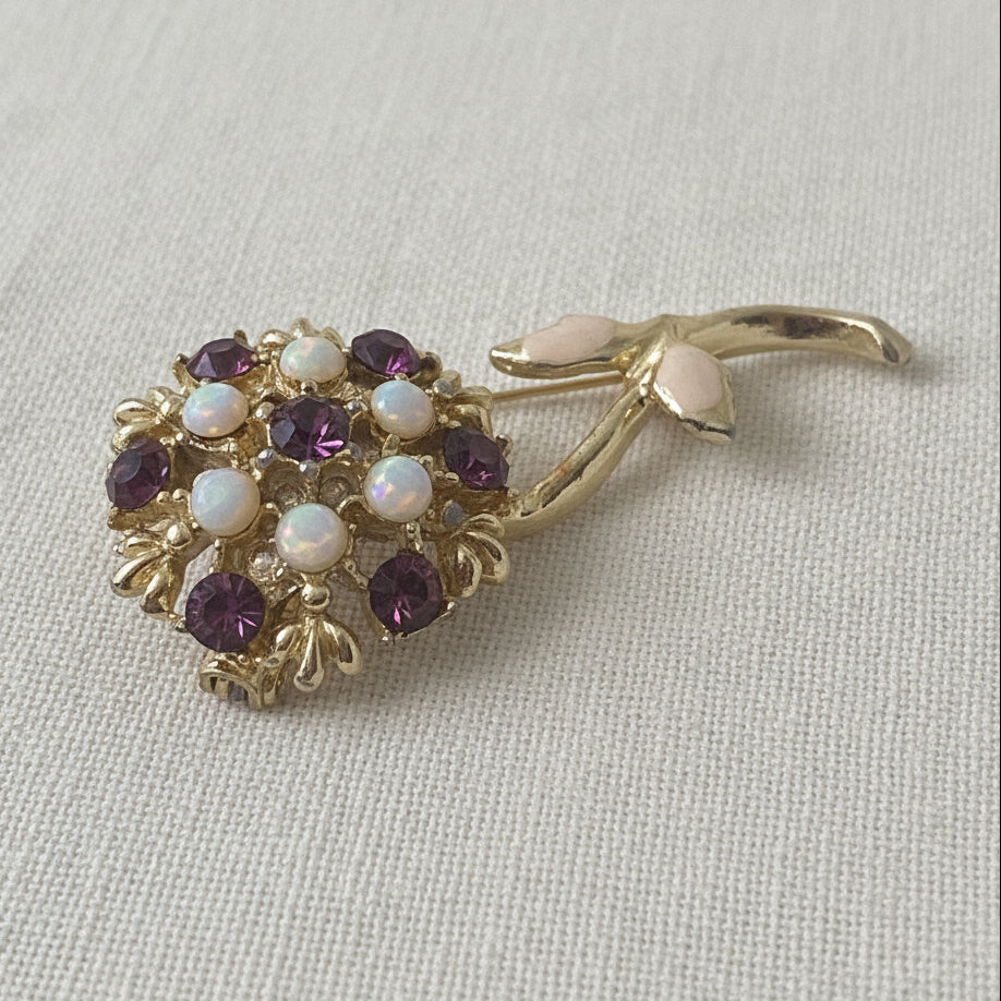 Vintage 1950s Gold-Tone Purple Amethyst Rhinestone Floral Cluster Brooch Chic