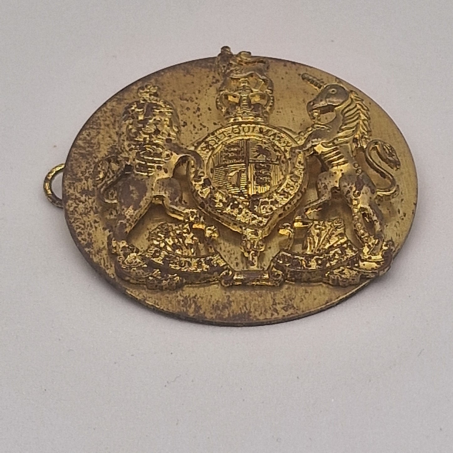 Vintage 1950s Gold-Tone British Royal Coat Of Arms Military Brooch Badge Mens