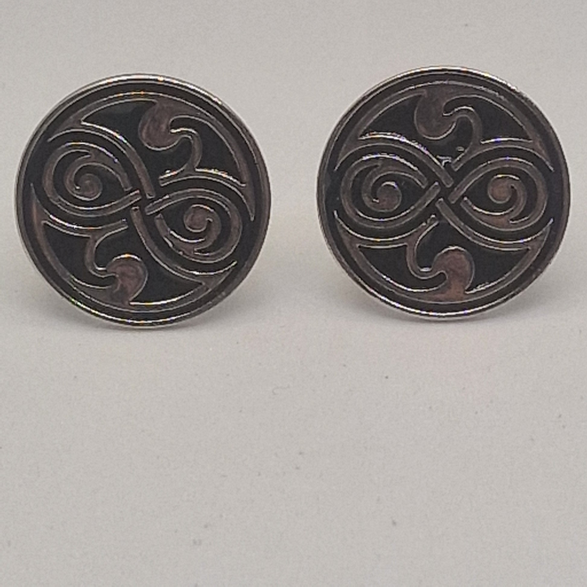 Vintage 1970s Silver-Tone Celtic Knotwork Enamel Cufflinks Black Mens Geometric
