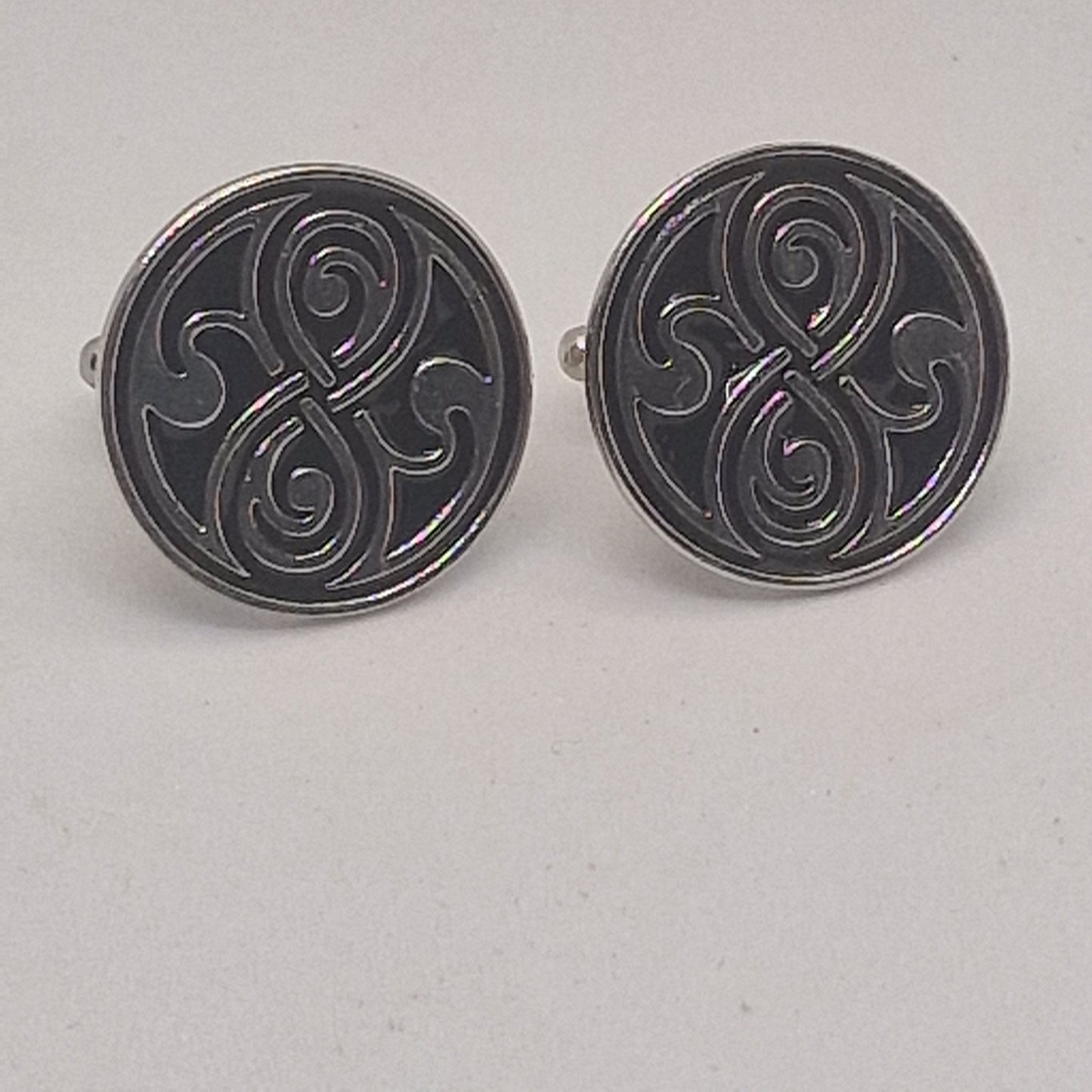 Vintage 1970s Silver-Tone Celtic Knotwork Enamel Cufflinks Black Mens Geometric – photo 4