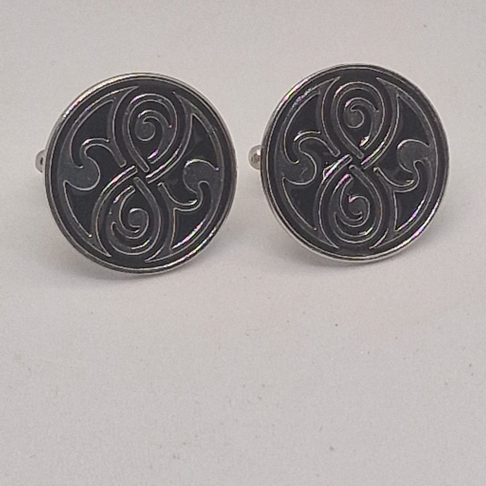 Vintage 1970s Silver-Tone Celtic Knotwork Enamel Cufflinks Black Mens Geometric – photo 4