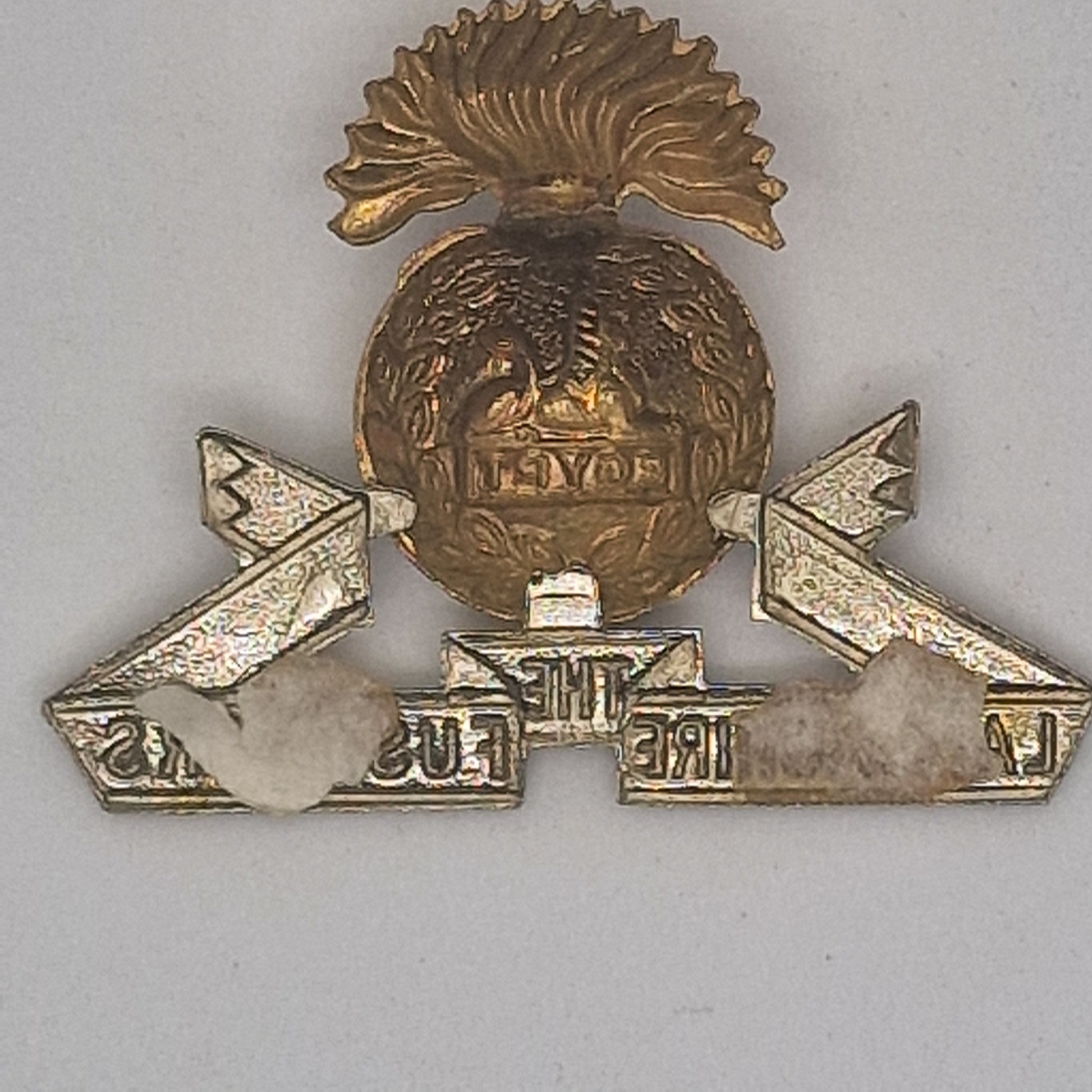 Vintage 1950s British Lancashire Fusiliers Cap Badge Silver Gold Military Mens – photo 2