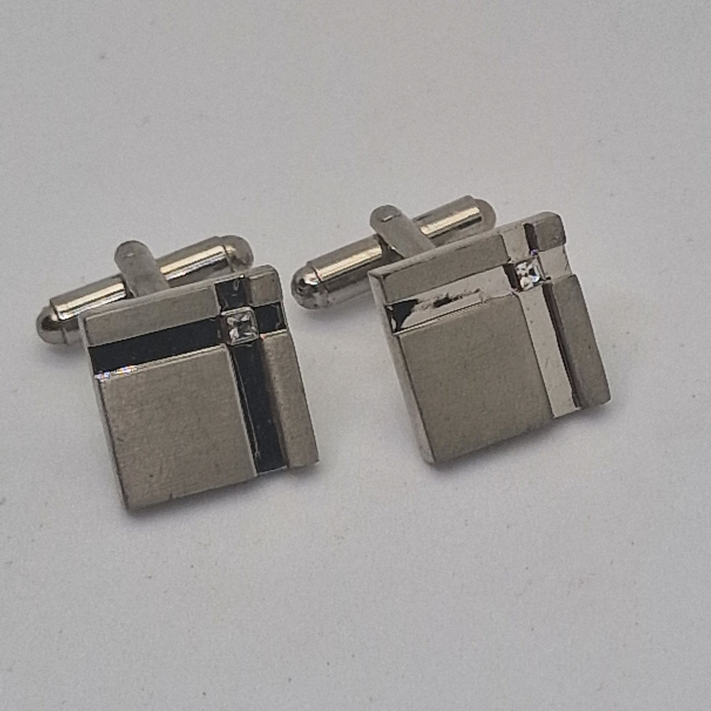 Vintage 1980s Silver-Tone Square Cufflinks Black Enamel Geometric Rhinestone Pin – photo 3