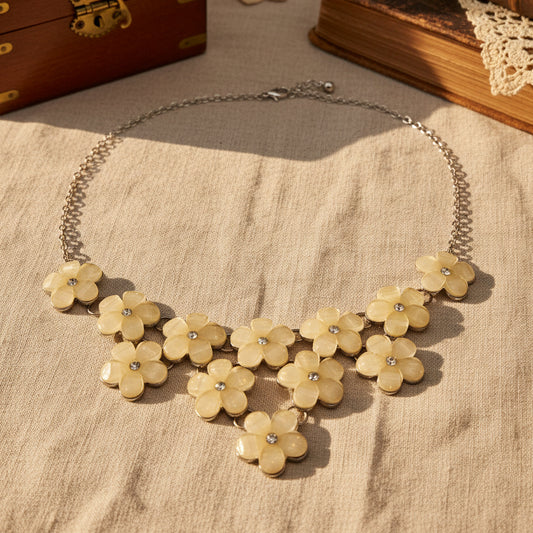 Vintage 1970s Silver-Tone Ivory Plastic Floral Cascading Bib Necklace Rhinestone