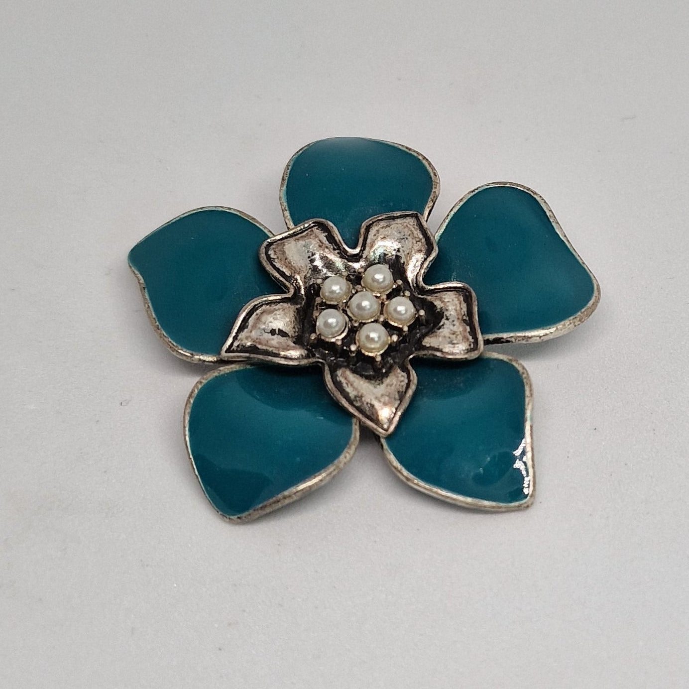 Vintage 1970s Silver-Tone Enamel Flower Brooch Teal Petals Faux Pearl Cluster