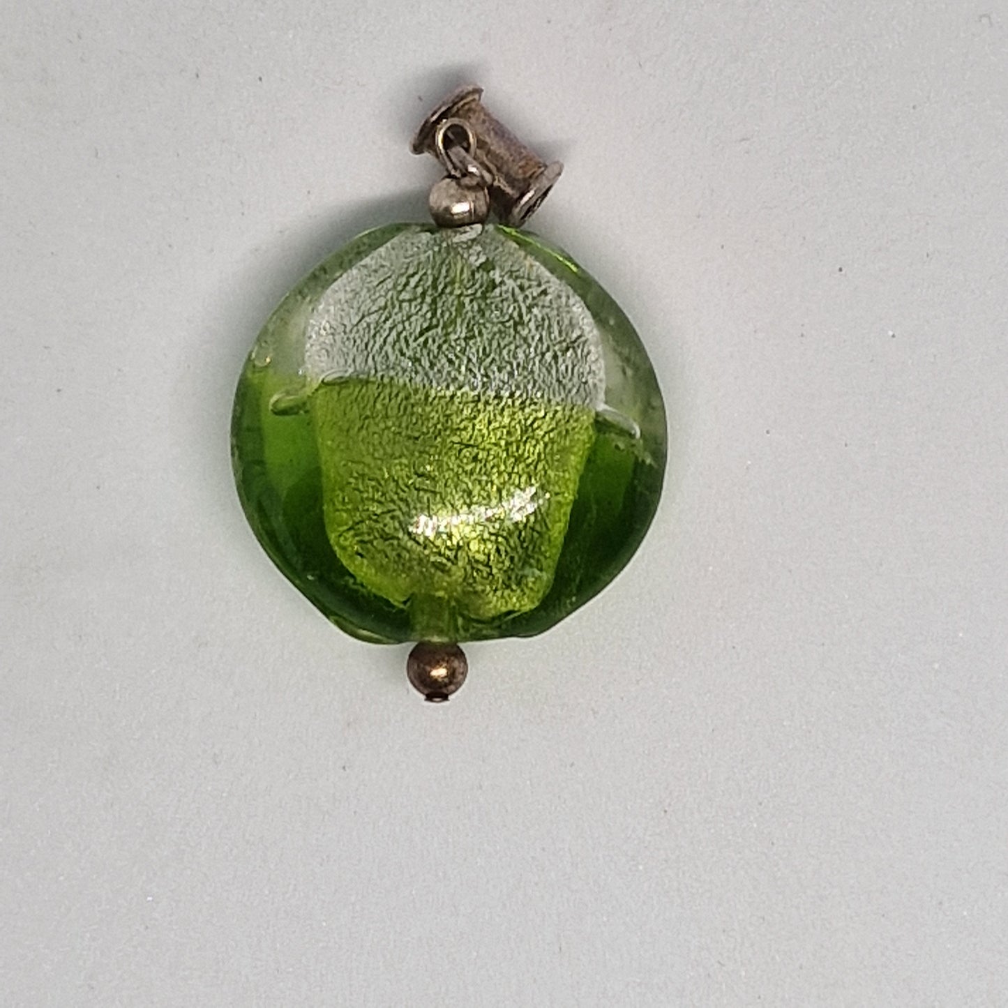 Vintage 1970s Green Silver Foil Art Glass Pendant Murano Style Lentil Disc Bead – photo 2