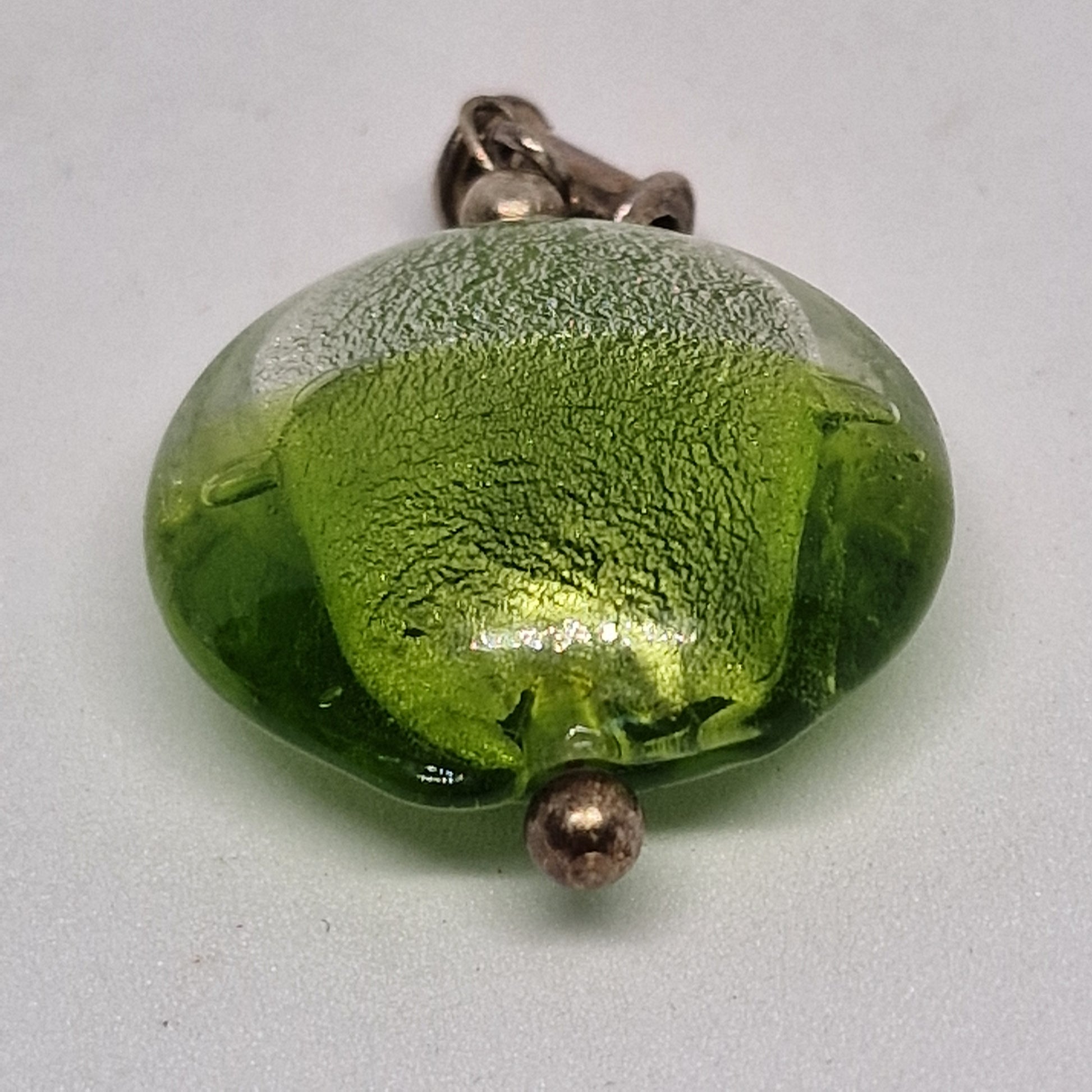 Vintage 1970s Green Silver Foil Art Glass Pendant Murano Style Lentil Disc Bead – photo 3