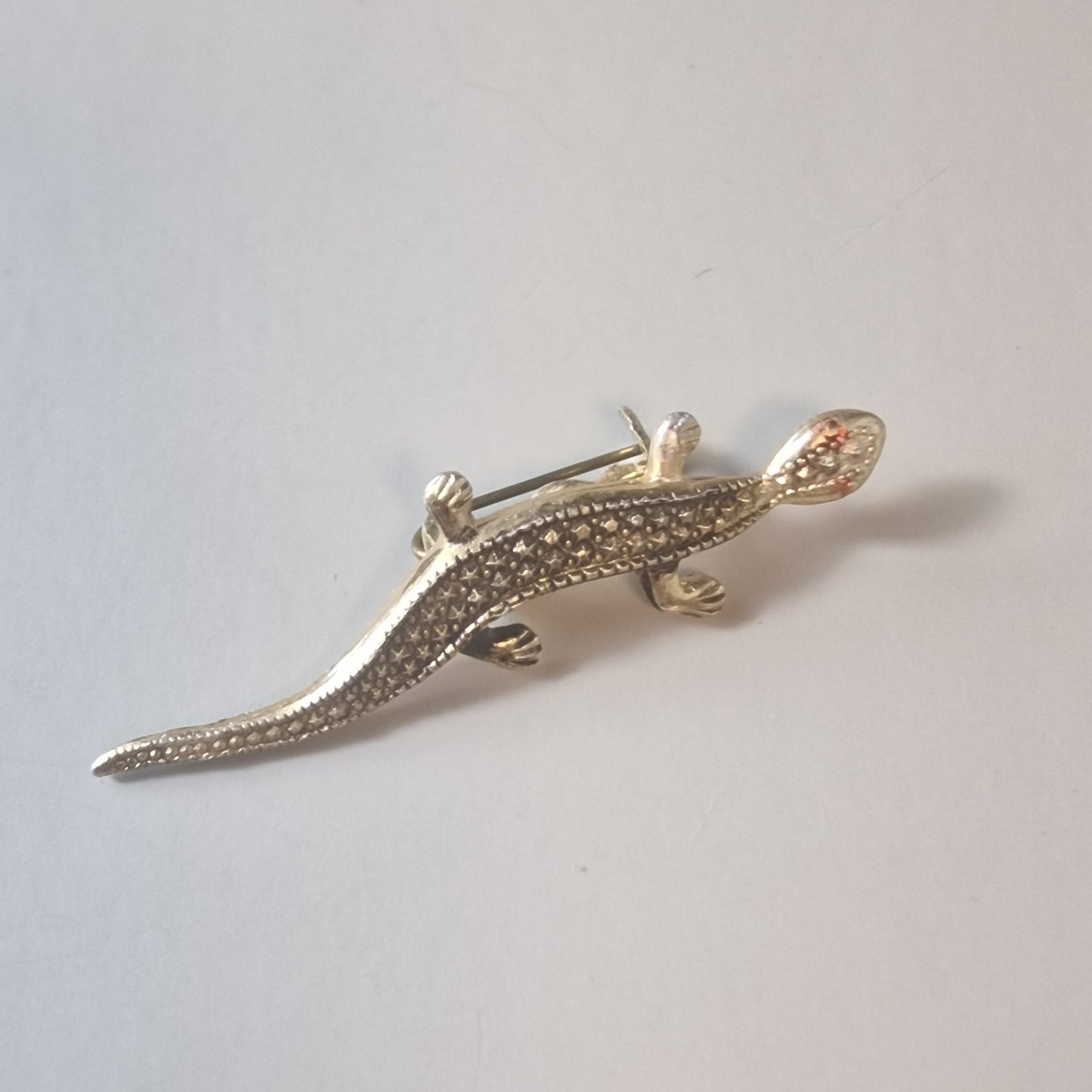 Vintage Unbranded 1950s Gold-Tone Figural Cast Lizard Brooch Reptile Animal UK
