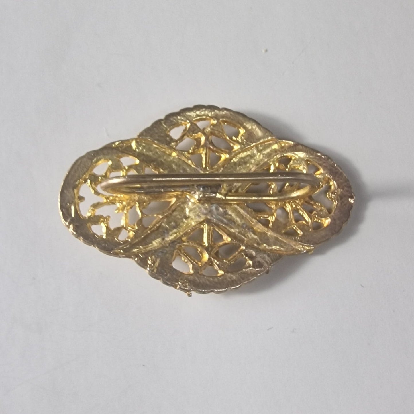 Vintage 1950s Gold-Tone Filigree Rhinestone Brooch Geometric Navette Open Pin