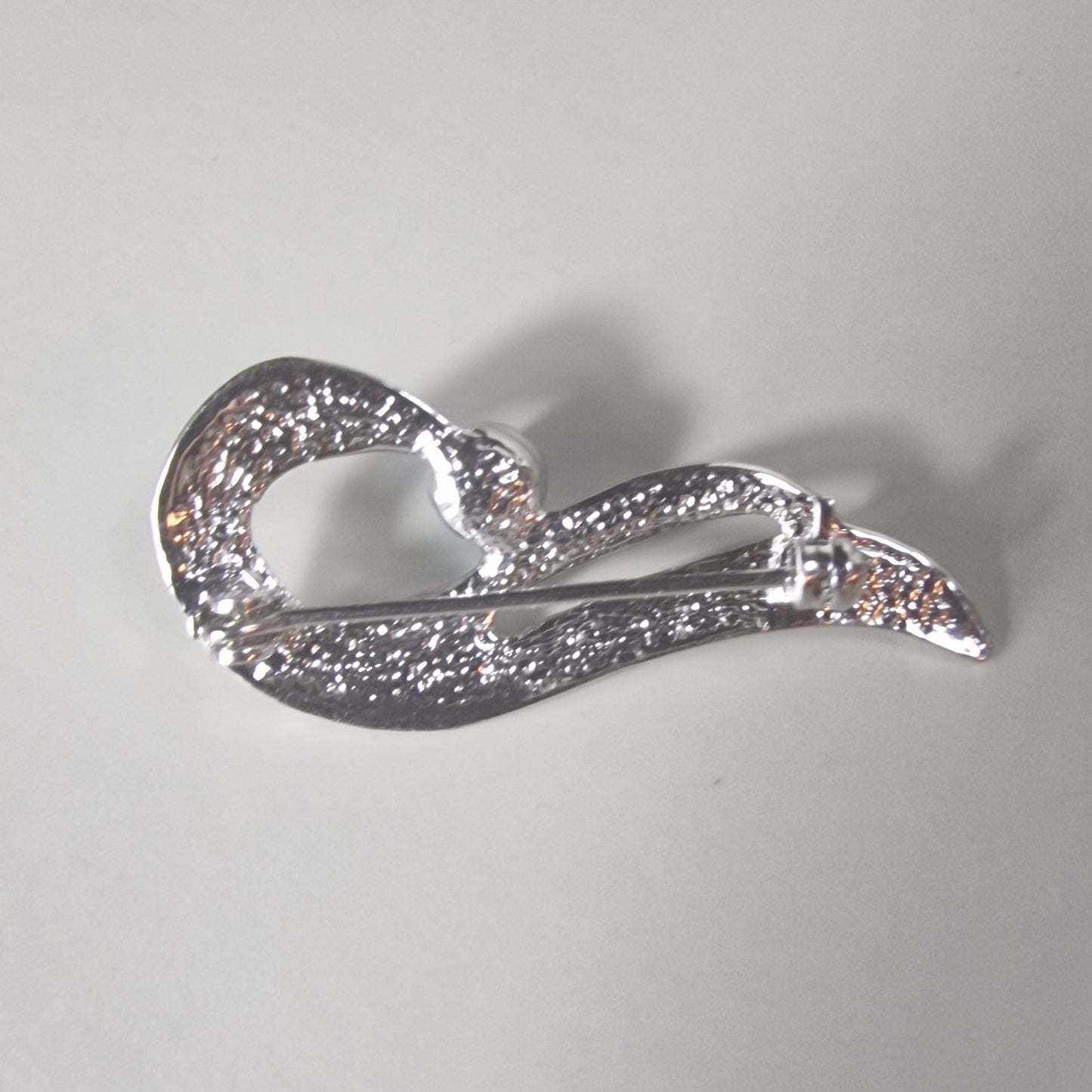 Vintage 1970s Silver-Tone Abstract Wave Brooch Faux Pearl Swirl Costume Jewelry
