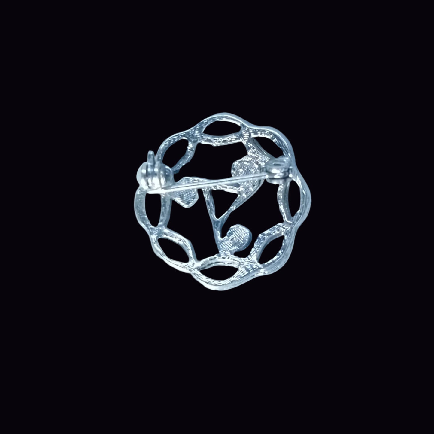 Vintage Silver-Tone Round Openwork Filigree Brooch Geometric Costume Lapel Pin – photo 2