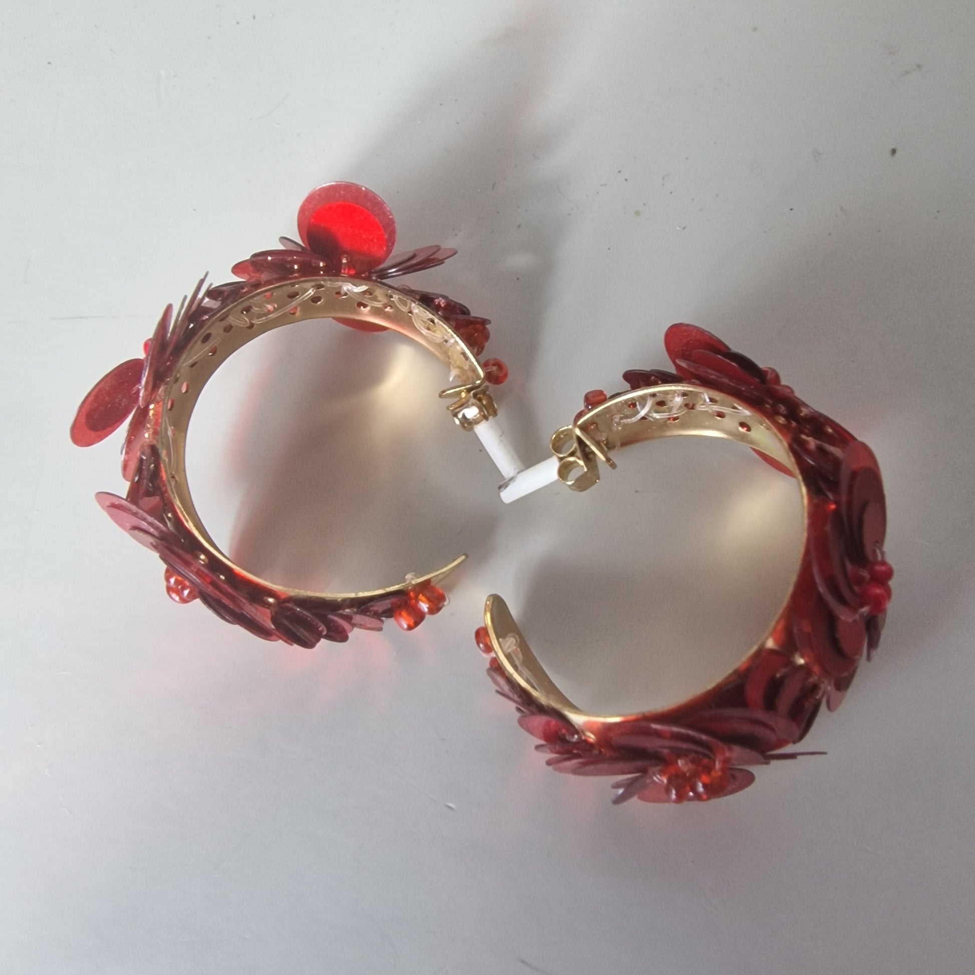 Vintage Red Gold-Tone Floral Sequin Hoop Earrings 1990s Costume Party Statement – photo 3