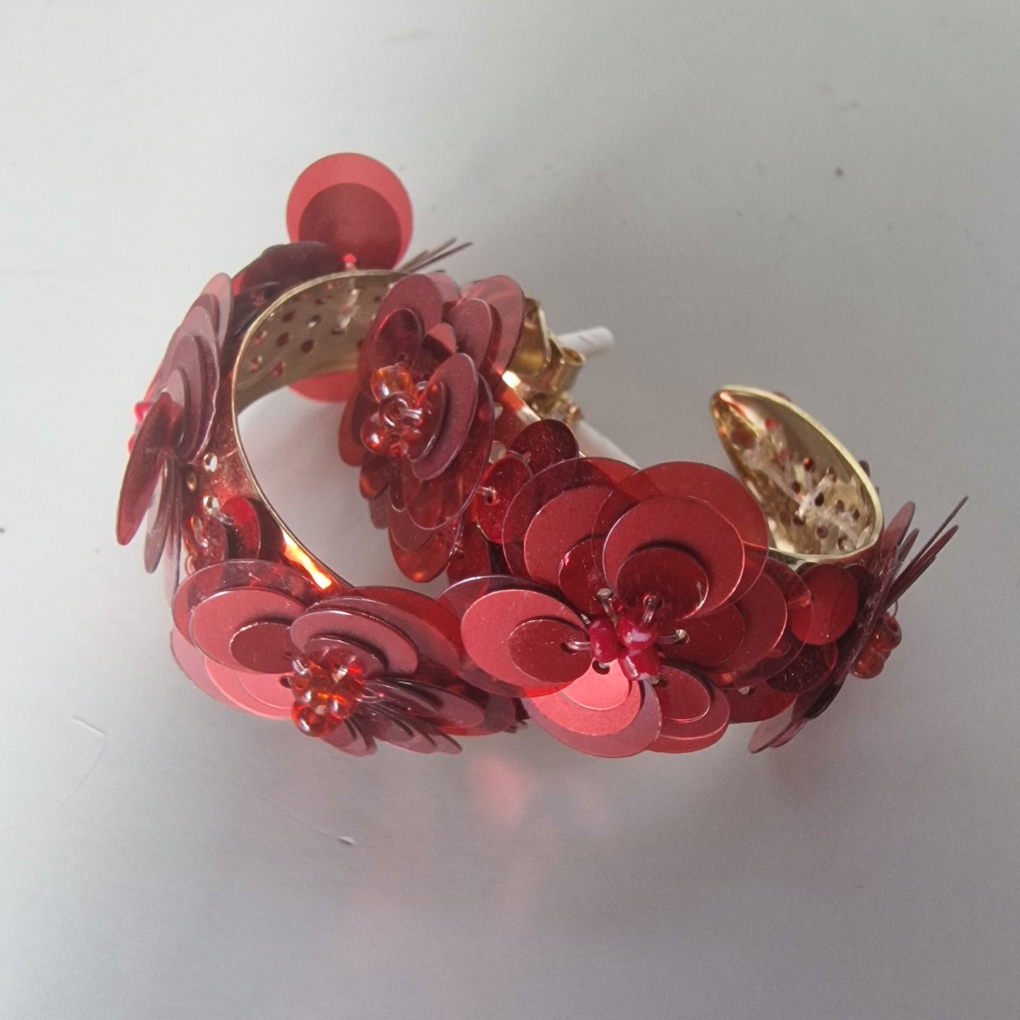 Vintage Red Gold-Tone Floral Sequin Hoop Earrings 1990s Costume Party Statement – photo 4