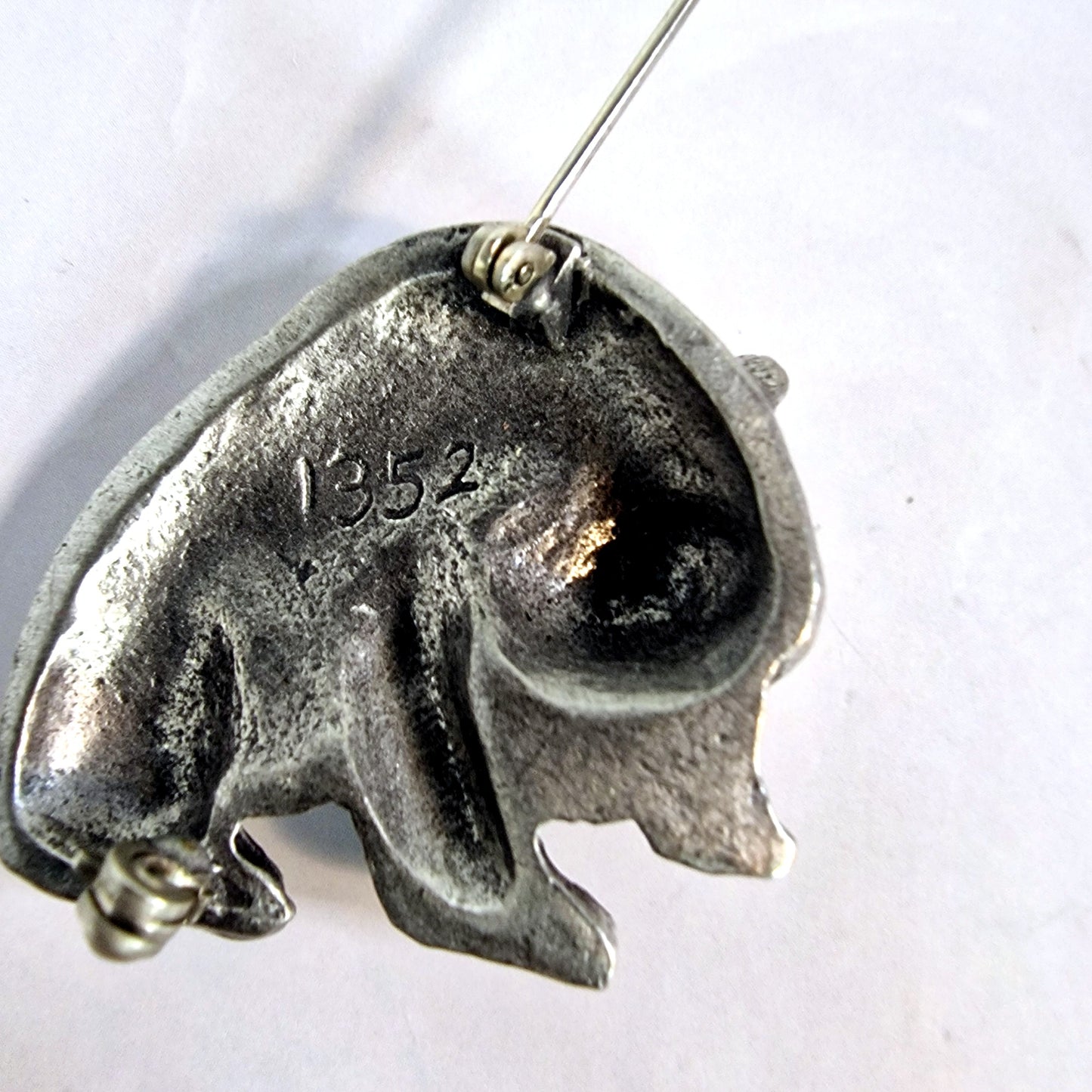 Vintage Silver-Tone Bear Brooch Figural Animal Pin Sculptural – photo 3
