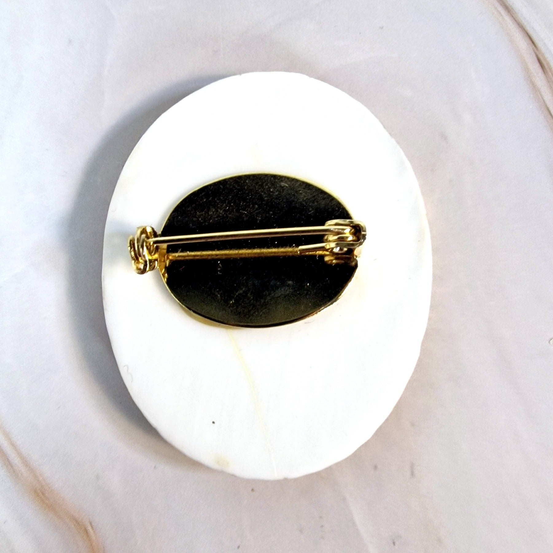 Vintage Gold-Tone Fruit Still Life Brooch Painted Oval Figural Pin – photo 2