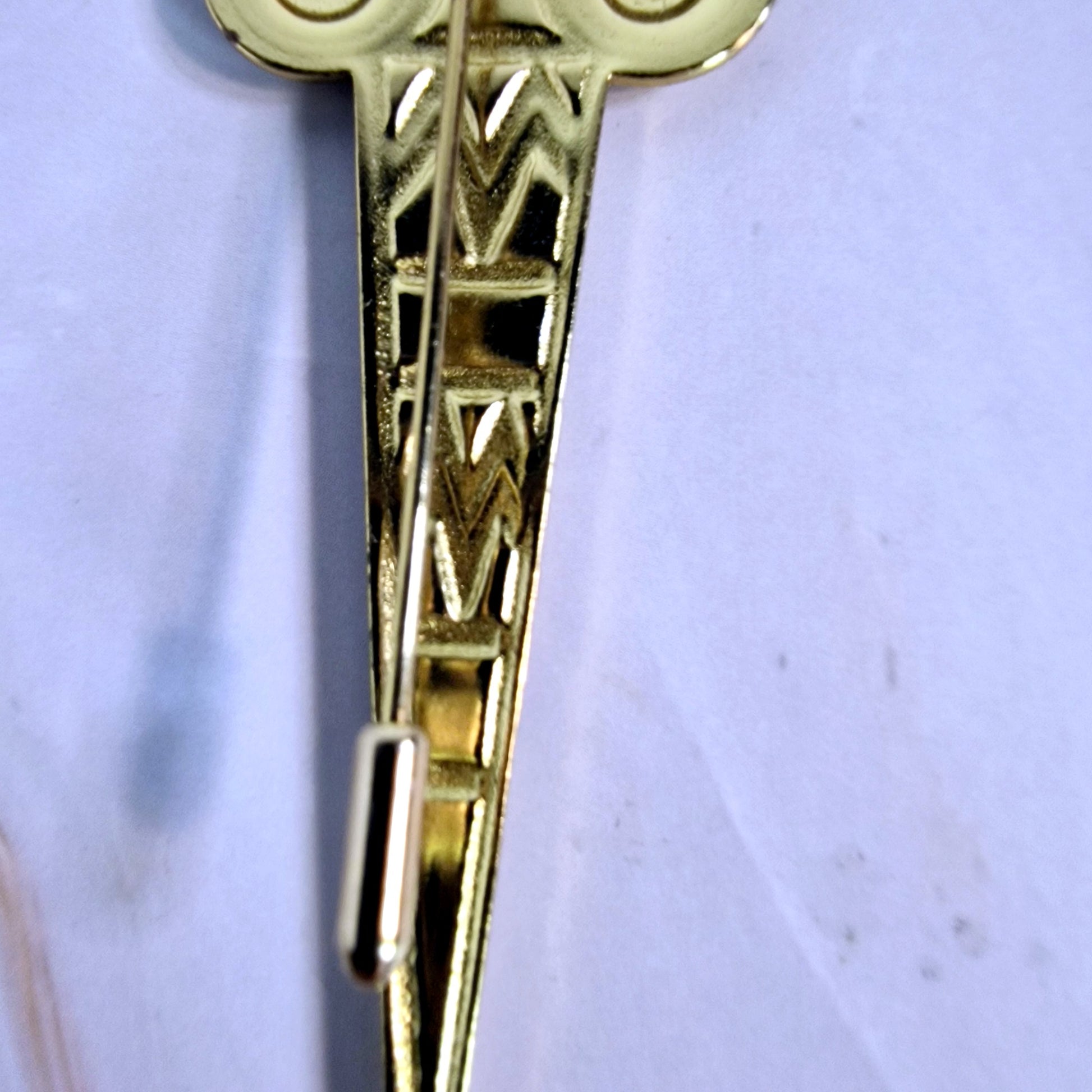 Vintage Gold-Tone Pharaoh Brooch Egyptian Revival Blue Enamel Pin – photo 4