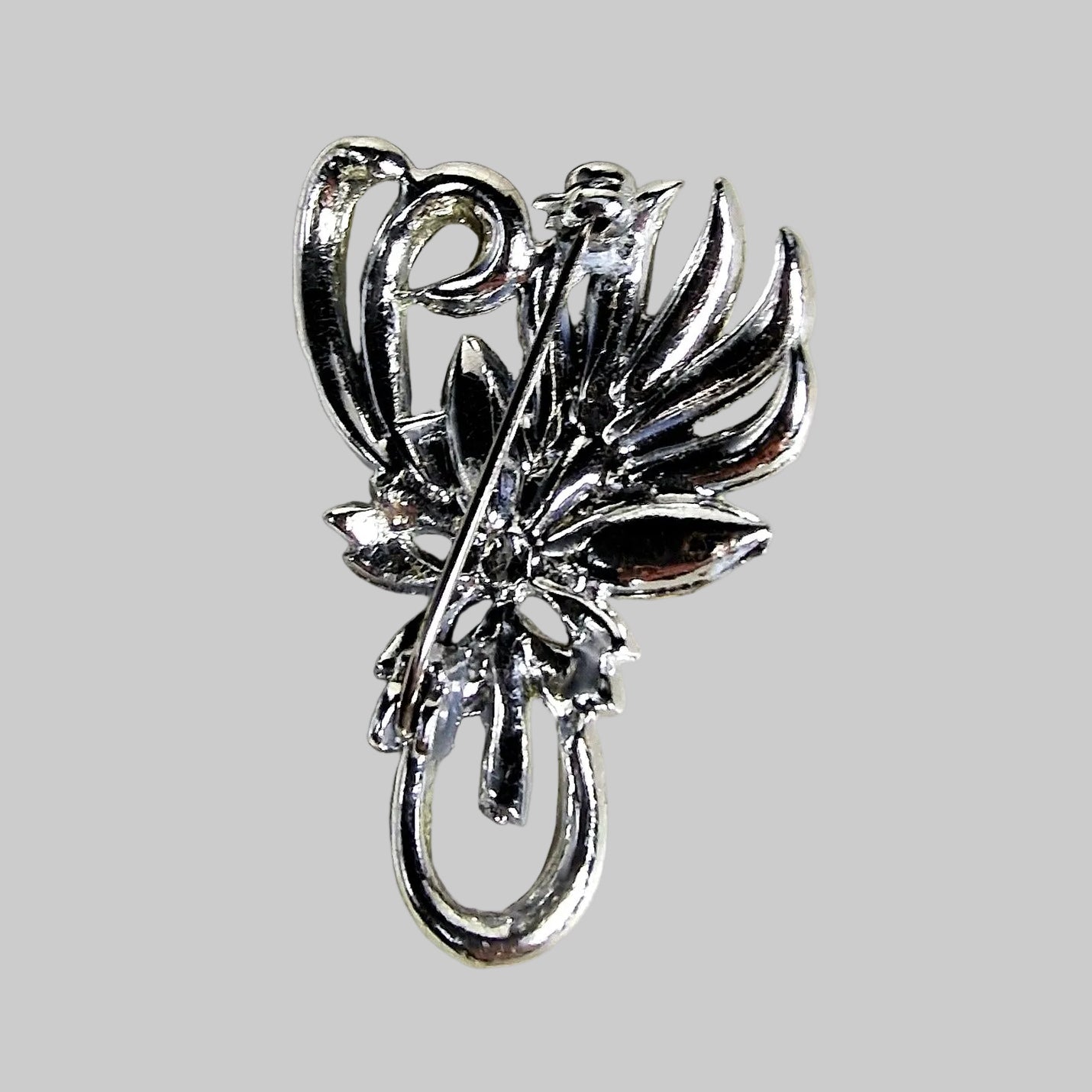 Vintage Silver-Tone Floral Brooch Ornamental Rhinestone Pin – photo 2