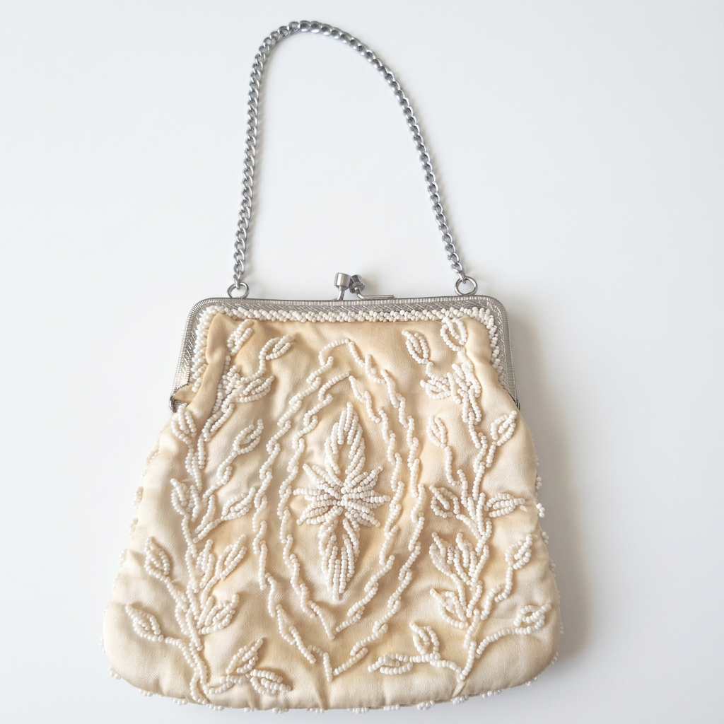 Vintage 1950s Cream Beaded Evening Clutch Floral Silver-Tone Frame Chain Handle